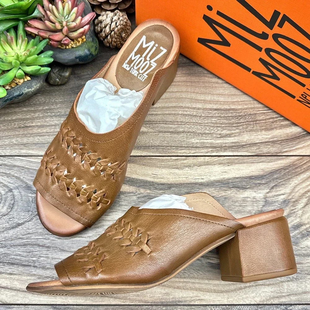 NIB Miz Mooz Briar 38 7.5-8 Whipstitch Leather Heeled Slide Sandal Brandy Brown - Picture 1 of 12